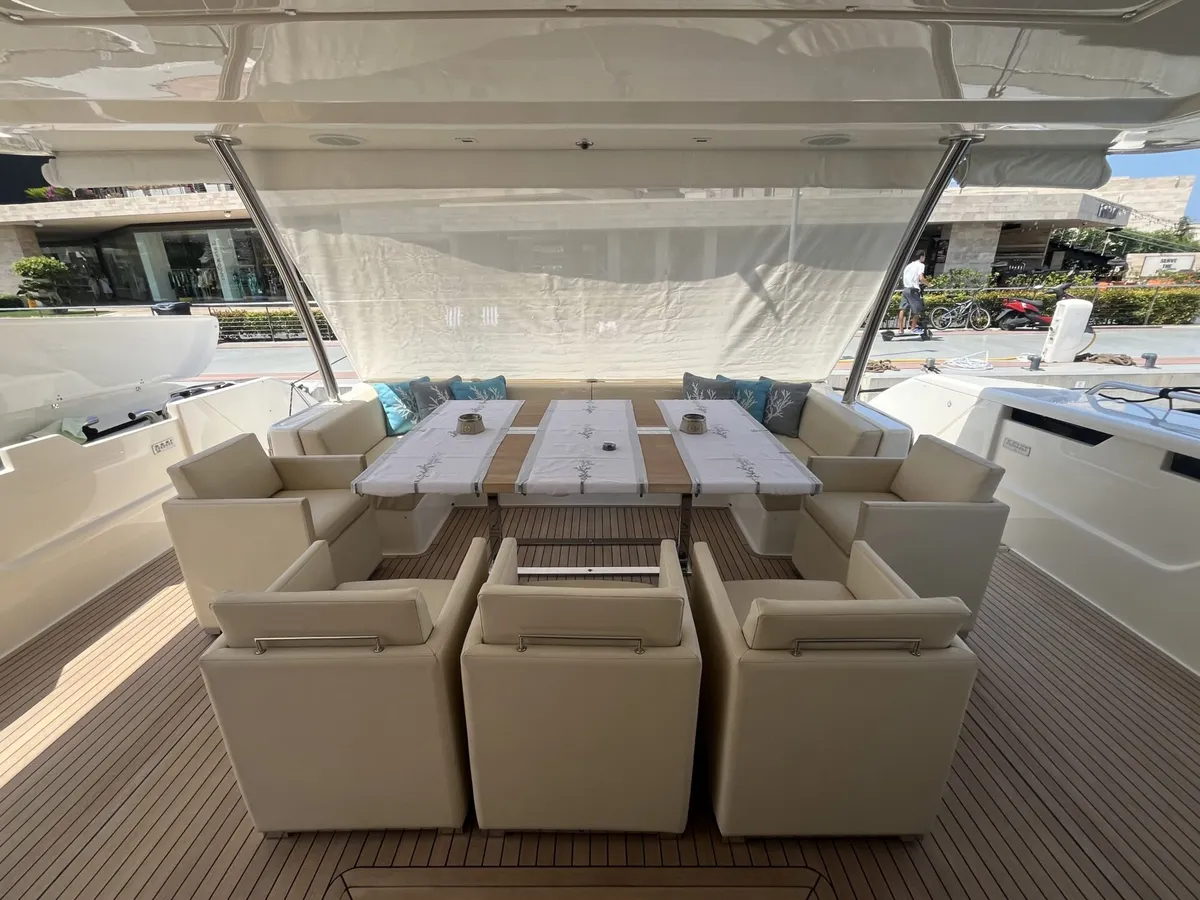 White Swan — Exterior photo 7