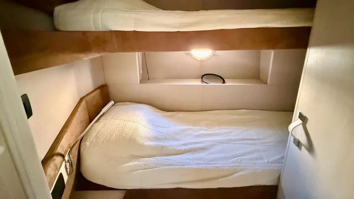 Azimut 50 — Exterior photo 11