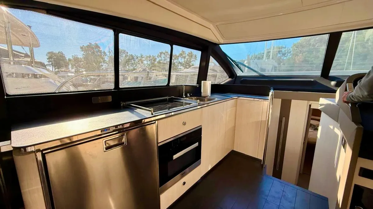 Azimut 50 — Exterior photo 4