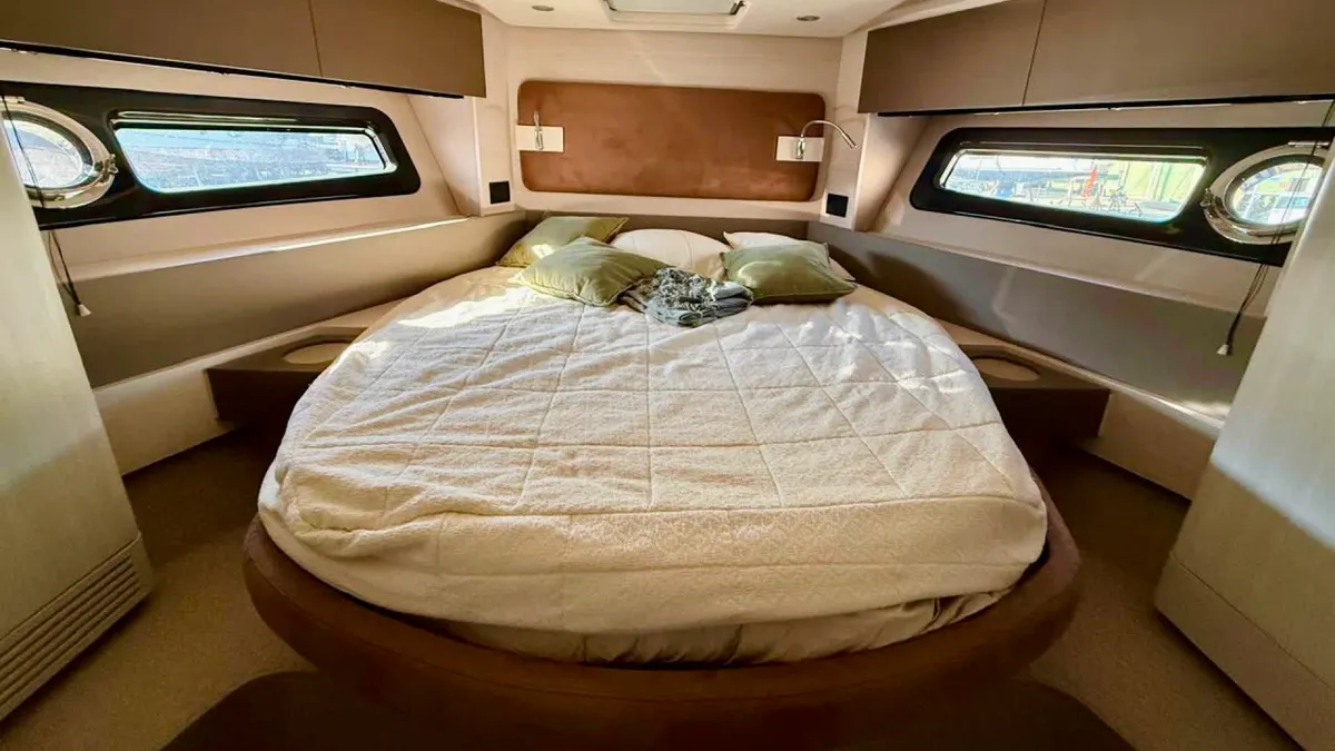 Azimut 50 — Exterior photo 9