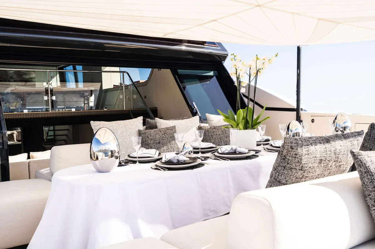Anmax - Sanlorenzo SP110 — Exterior photo 13