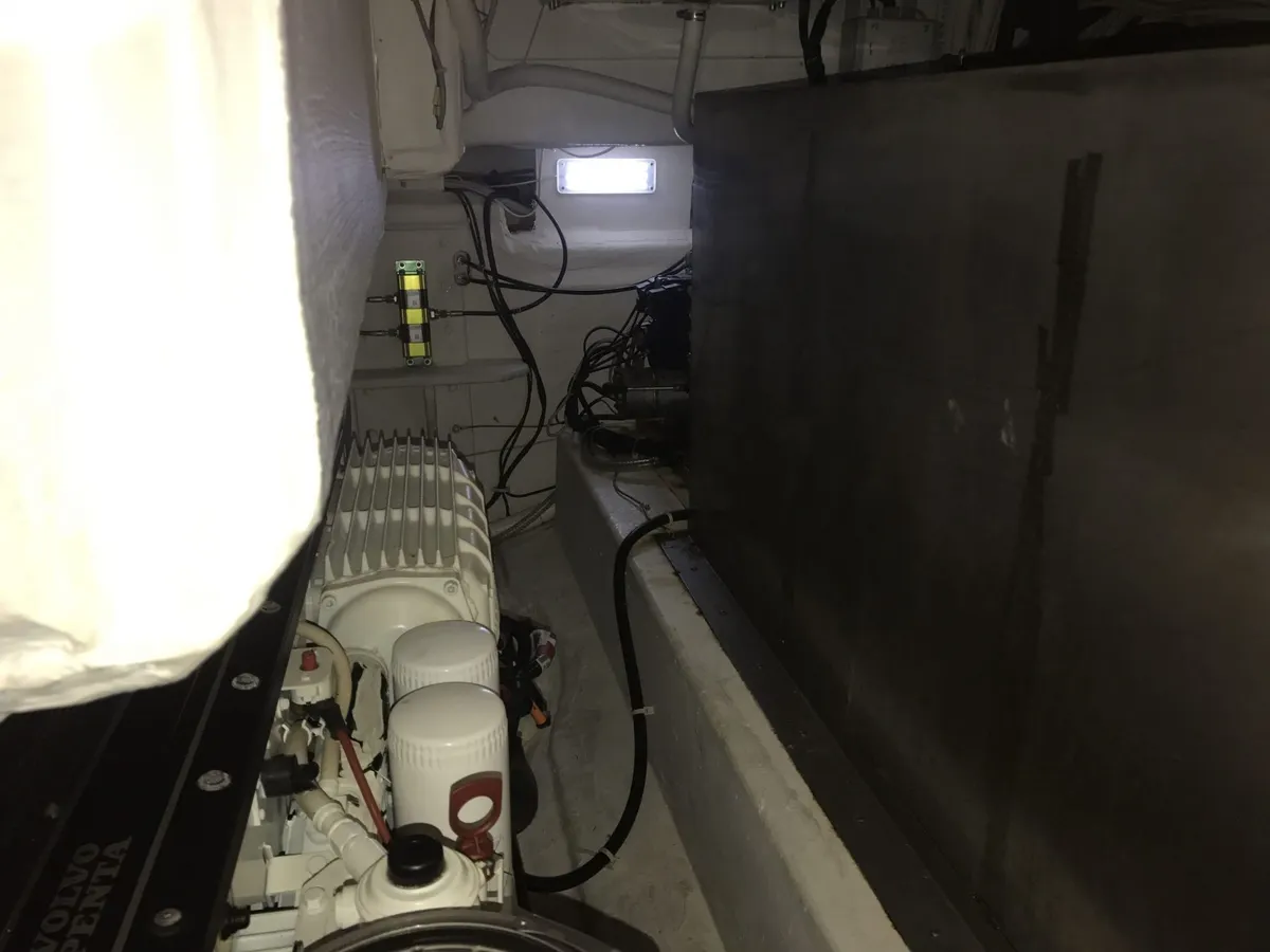 Salpa 50.5 — Interior photo 4