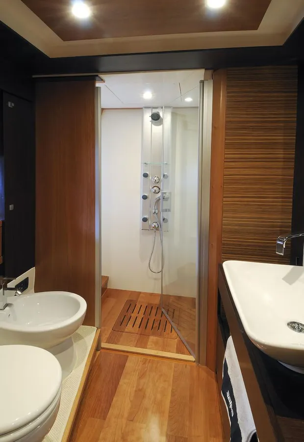 Salpa 50.5 — Interior photo 7