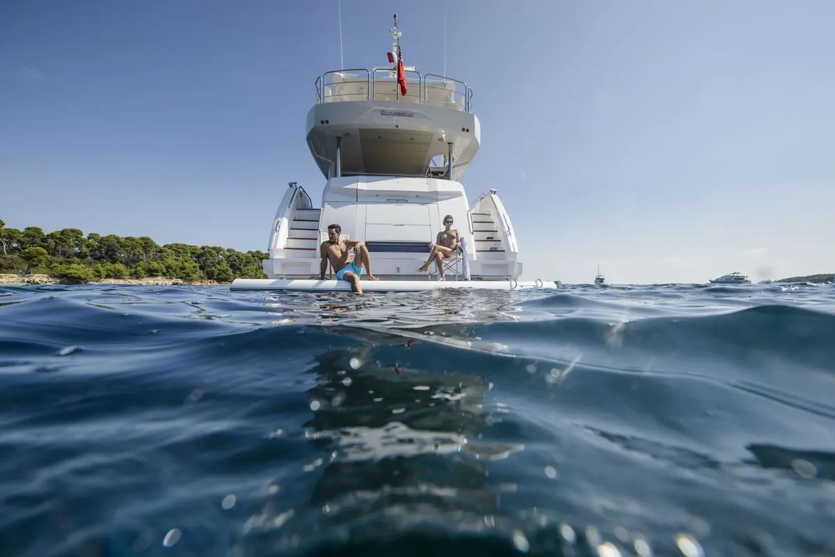Sunseeker 76 Yacht — Exterior photo 5