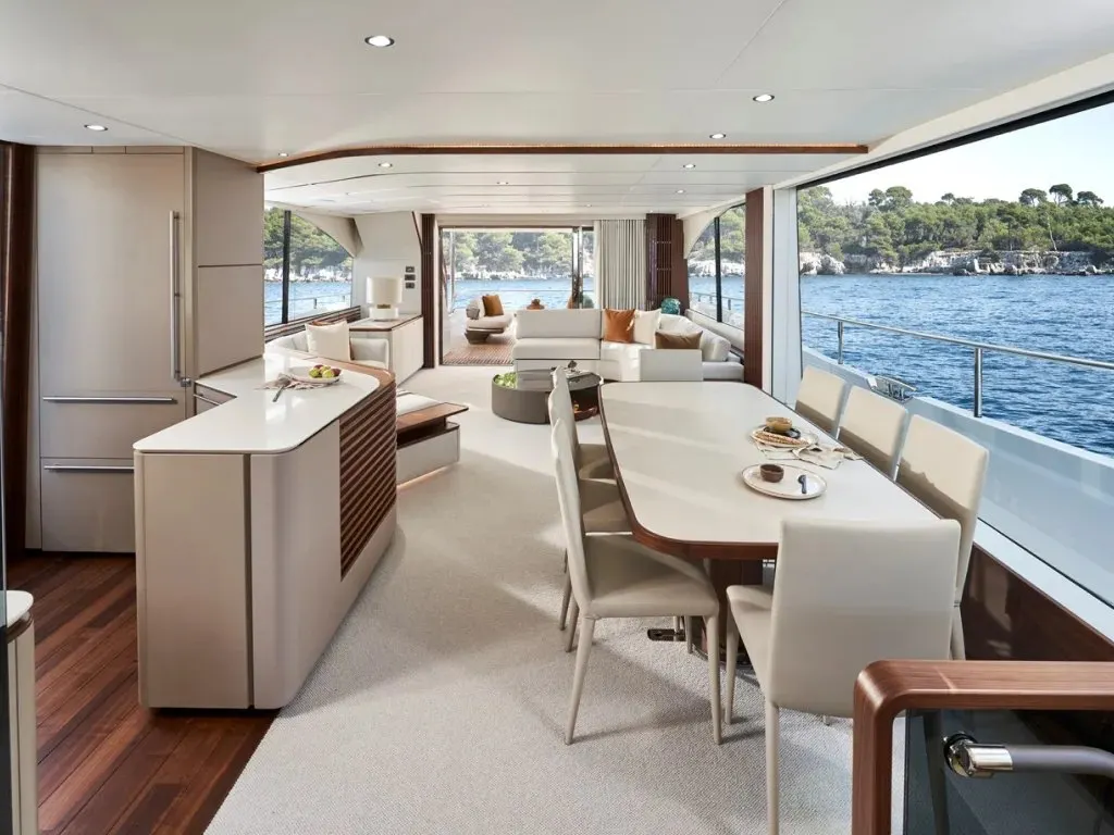 Princess Y80 — Exterior photo 18