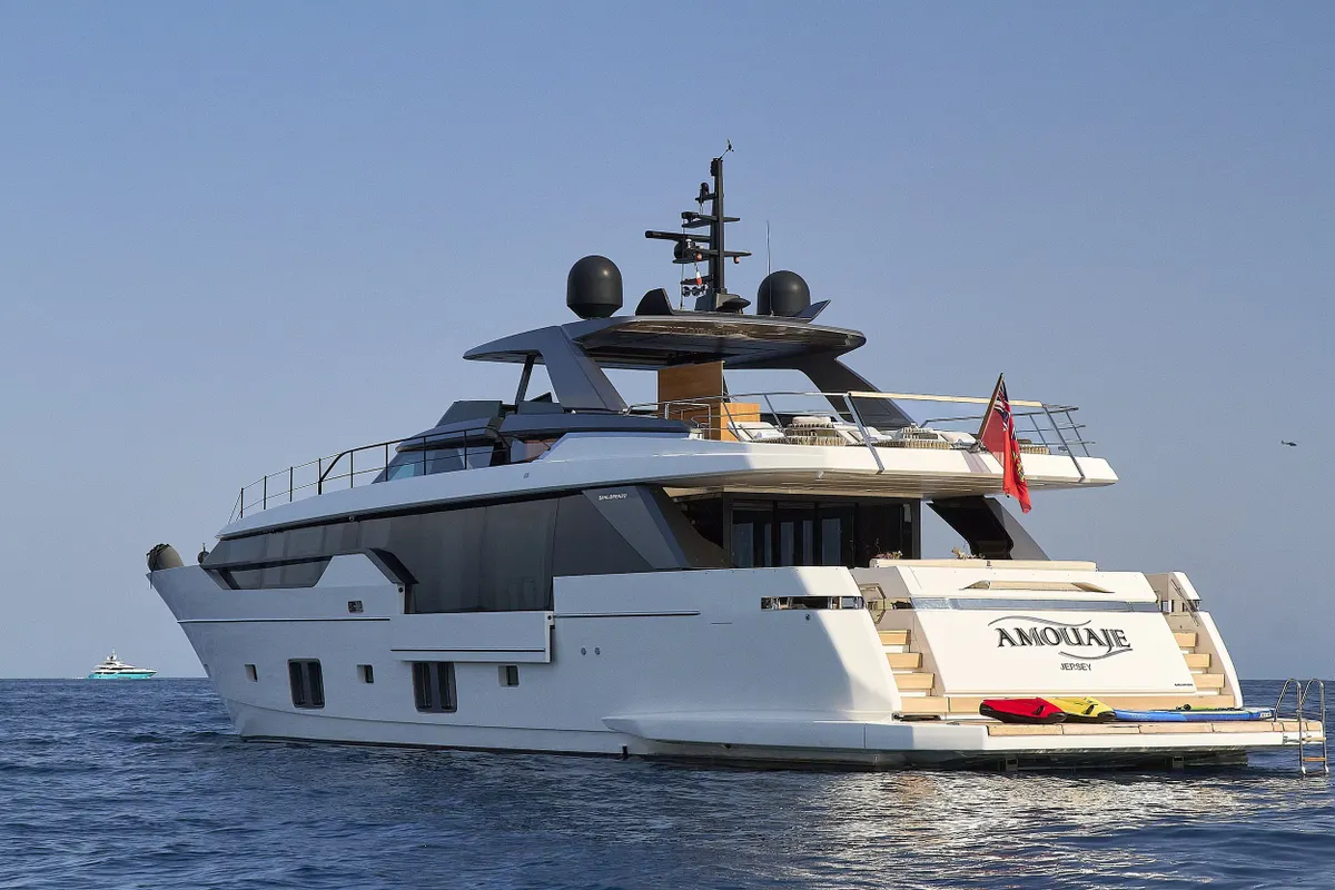 Sanlorenzo SL102A — Exterior photo 3