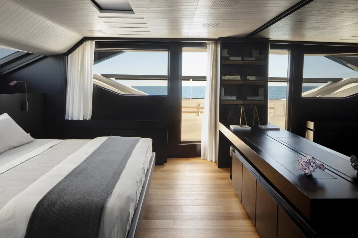 Sanlorenzo SL102A — Interior photo 5