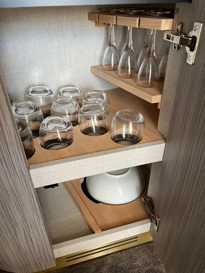 Azimut 55 — Interior photo 26