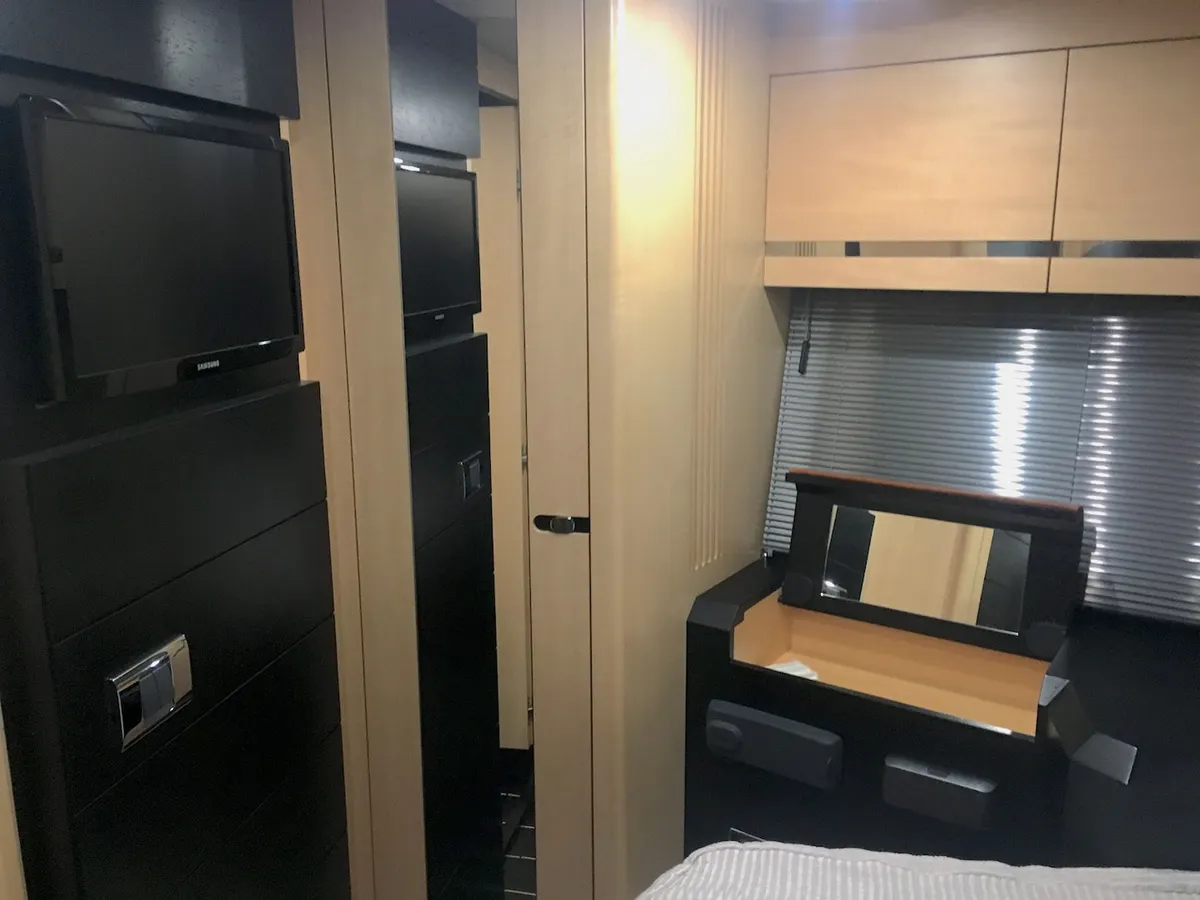 Sunseeker Portofino 40 — Interior photo 5