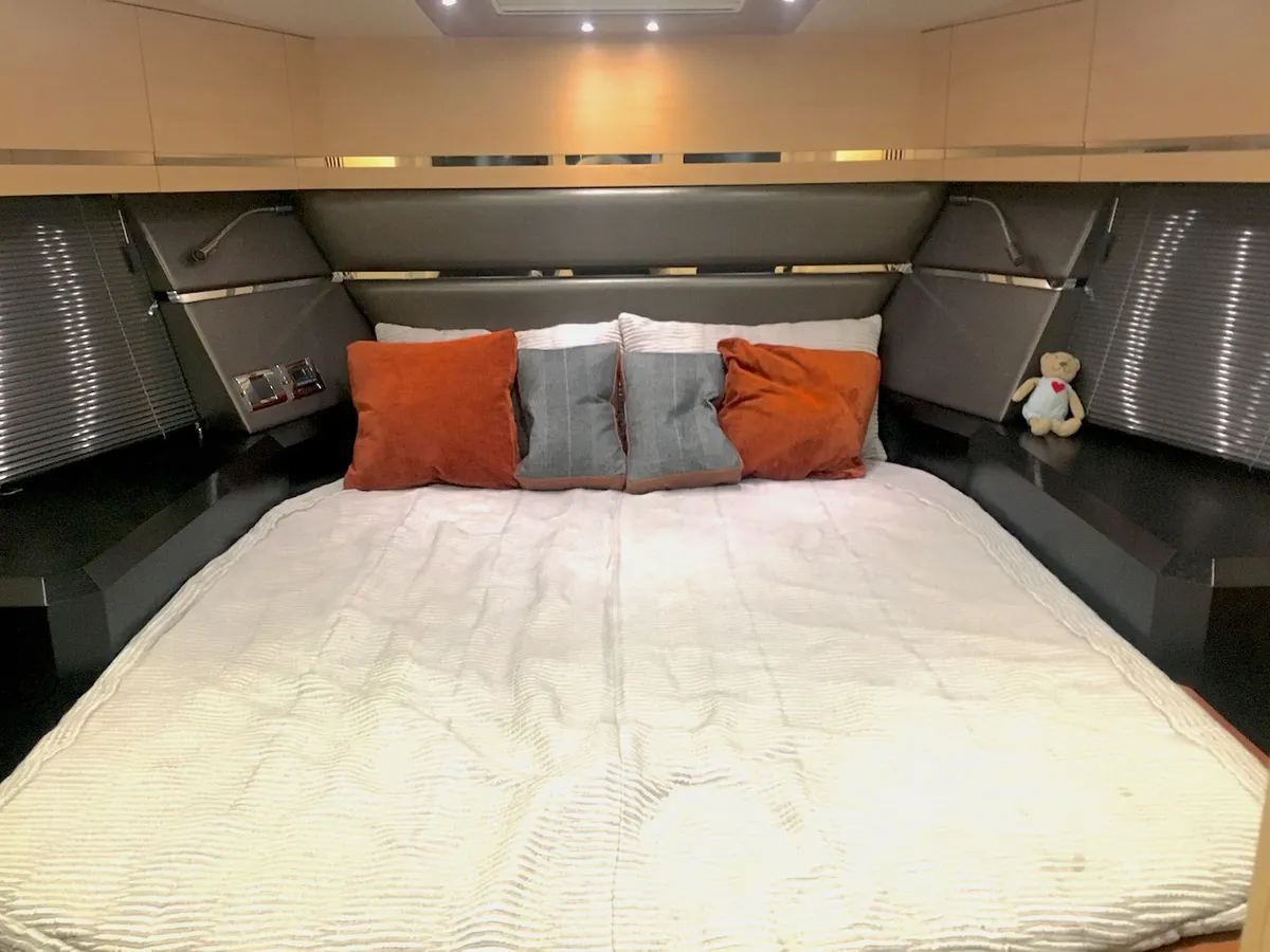 Sunseeker Portofino 40 — Interior photo 4