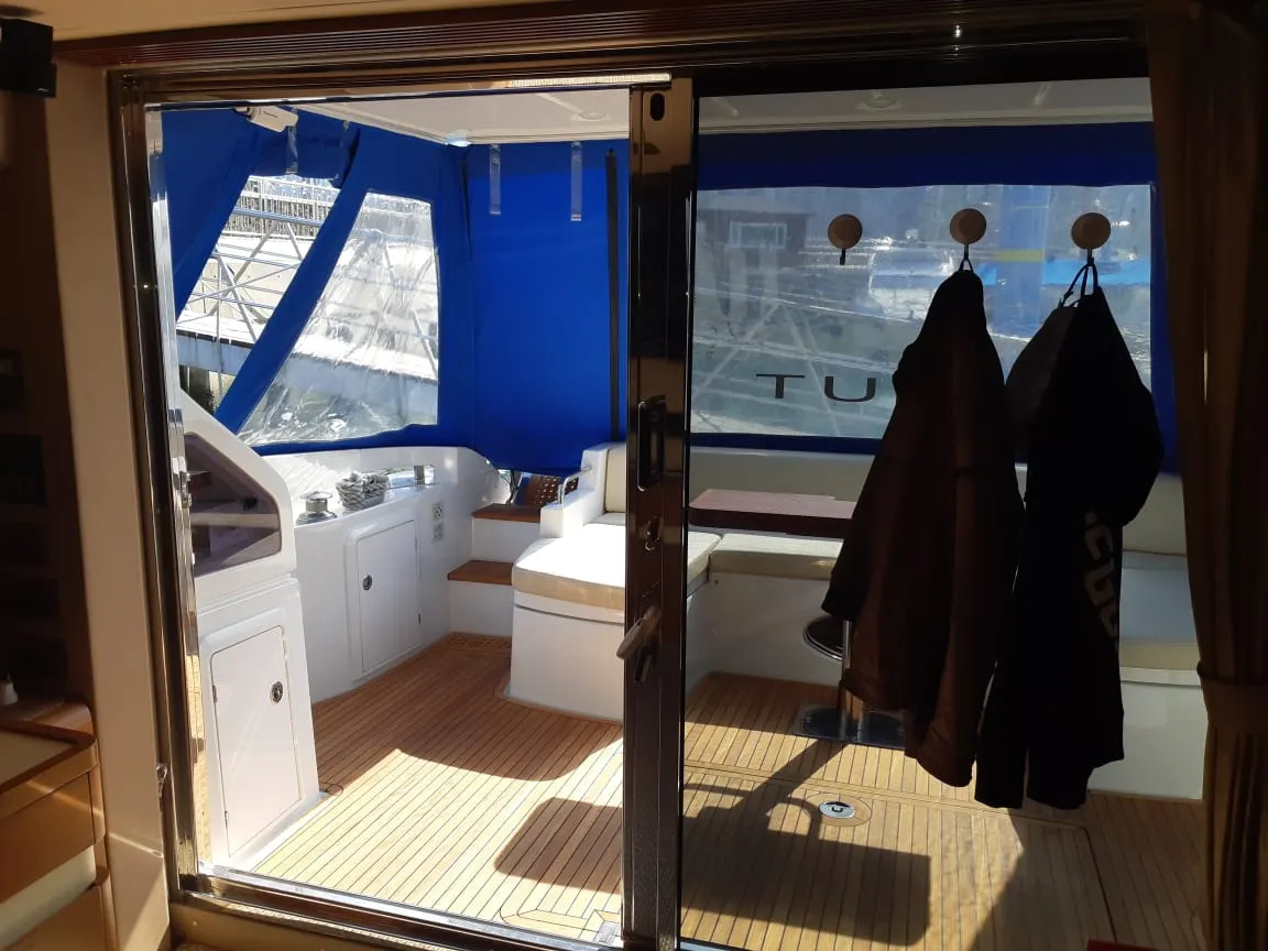 Azimut 54 — Interior photo 7
