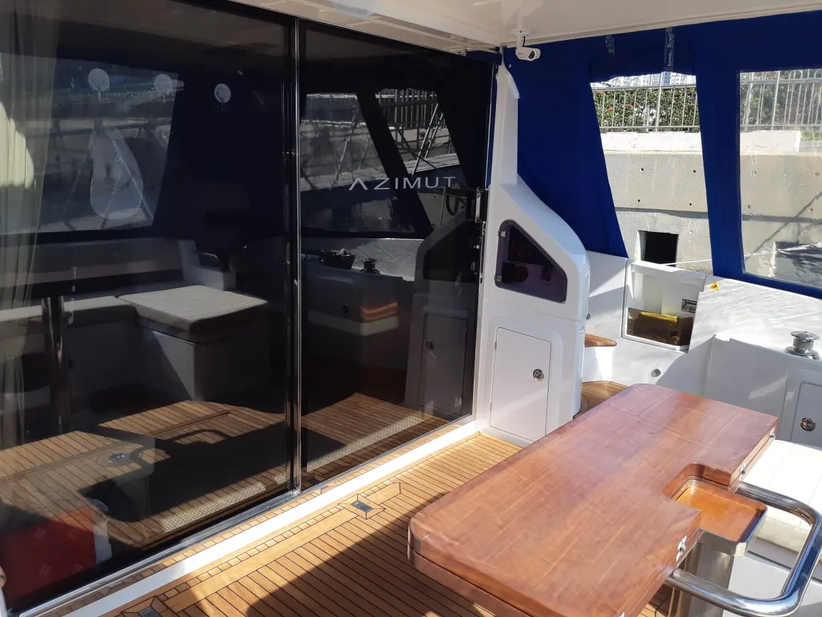 Azimut 54 — Interior photo 2